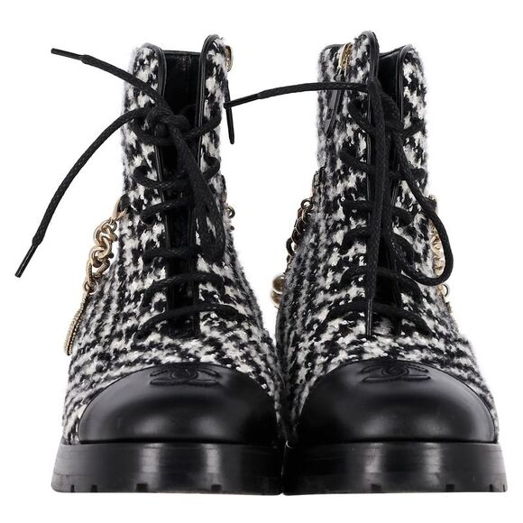 Chanel Interlocking CC Logo Tweed Patterned Combat Boots in Black and White - Picture 6 of 12